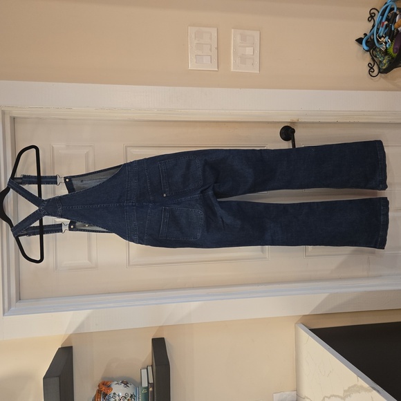 H&M Coachella Collection Slim Stretch Flare Leg Denim Jumsuit Overalls Size 6 - Picture 13 of 13